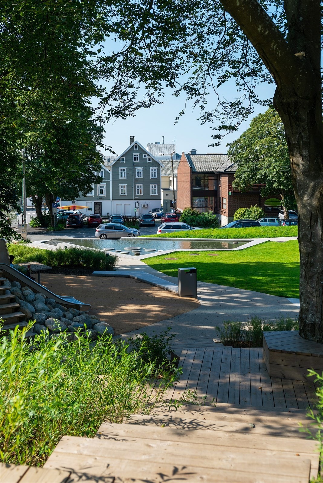 Den vakre Bibliotekparken. Galleribilde