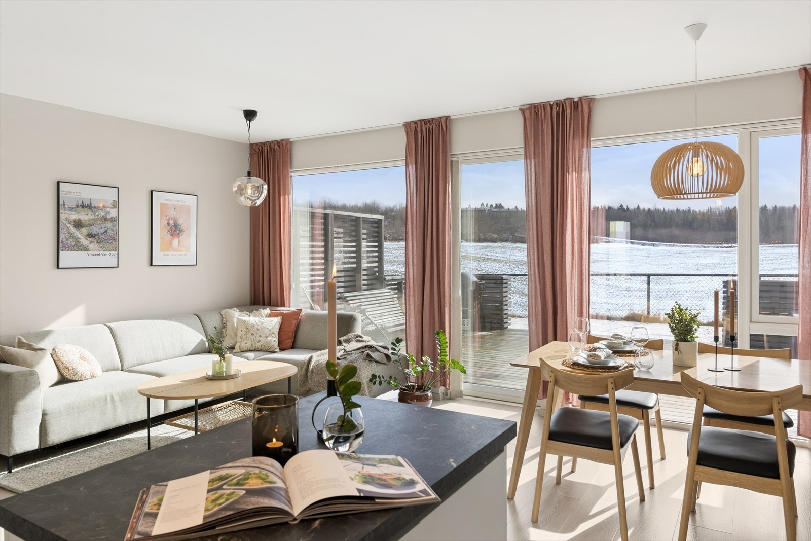 Velkommen til Johan Arnt Høiseths veg 79 - et moderne og oppgradert rekkehus fra 2019! Galleribilde