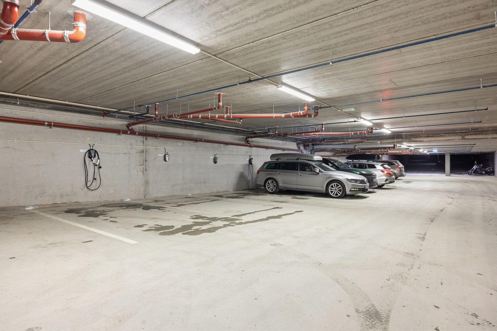 Fast plass i oppvarmet parkeringsanlegg følger boligen. Galleribilde