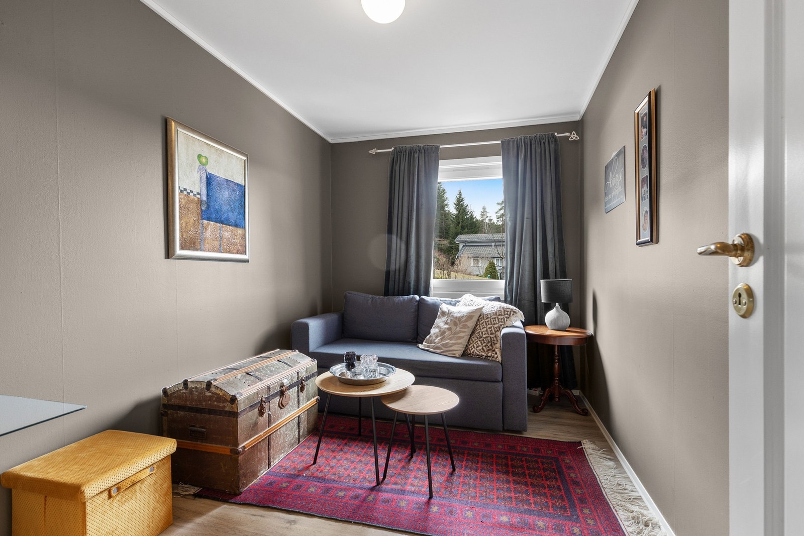 Soverom 2 kan passe godt som barnerom, gjesterom eller hobbyrom Galleribilde