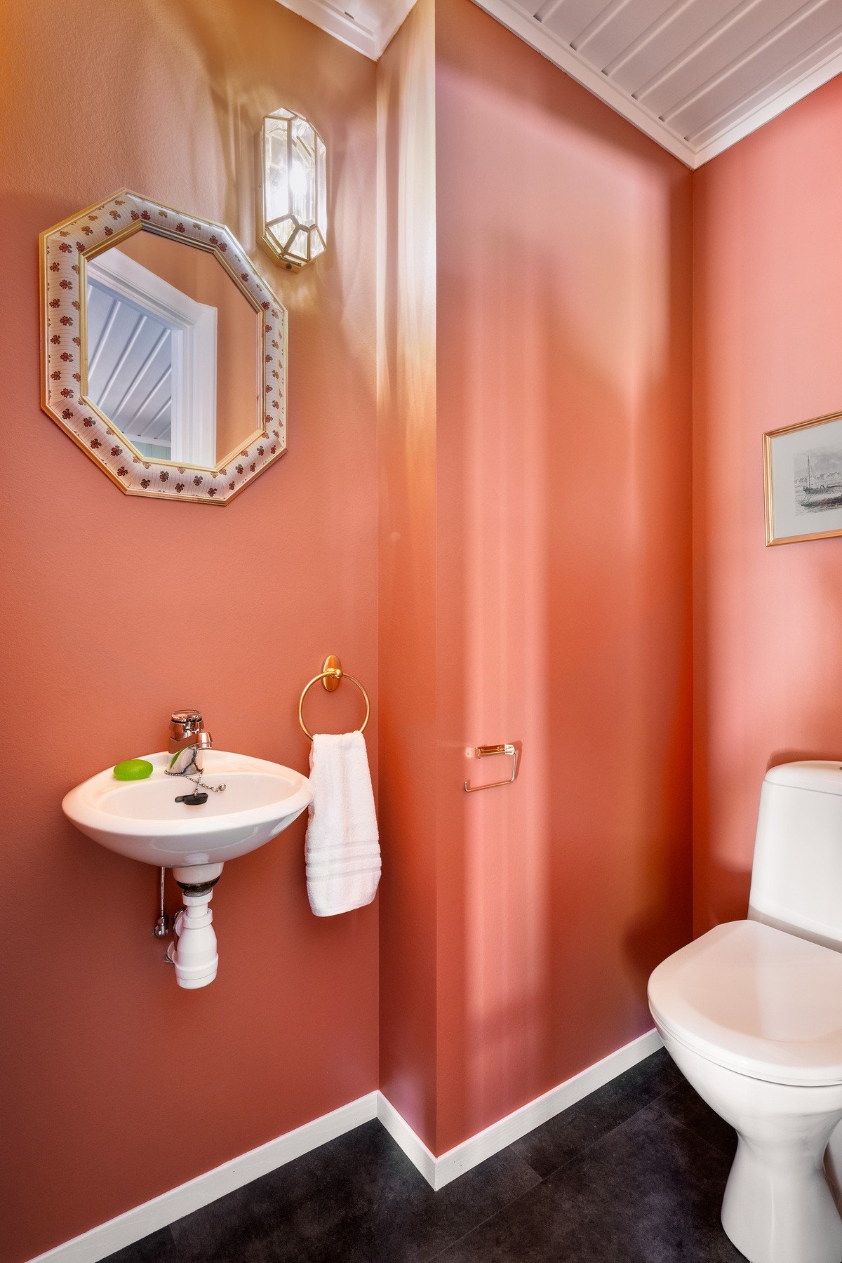 Toalettrommet ble pusset opp i 2024/2025. Galleribilde