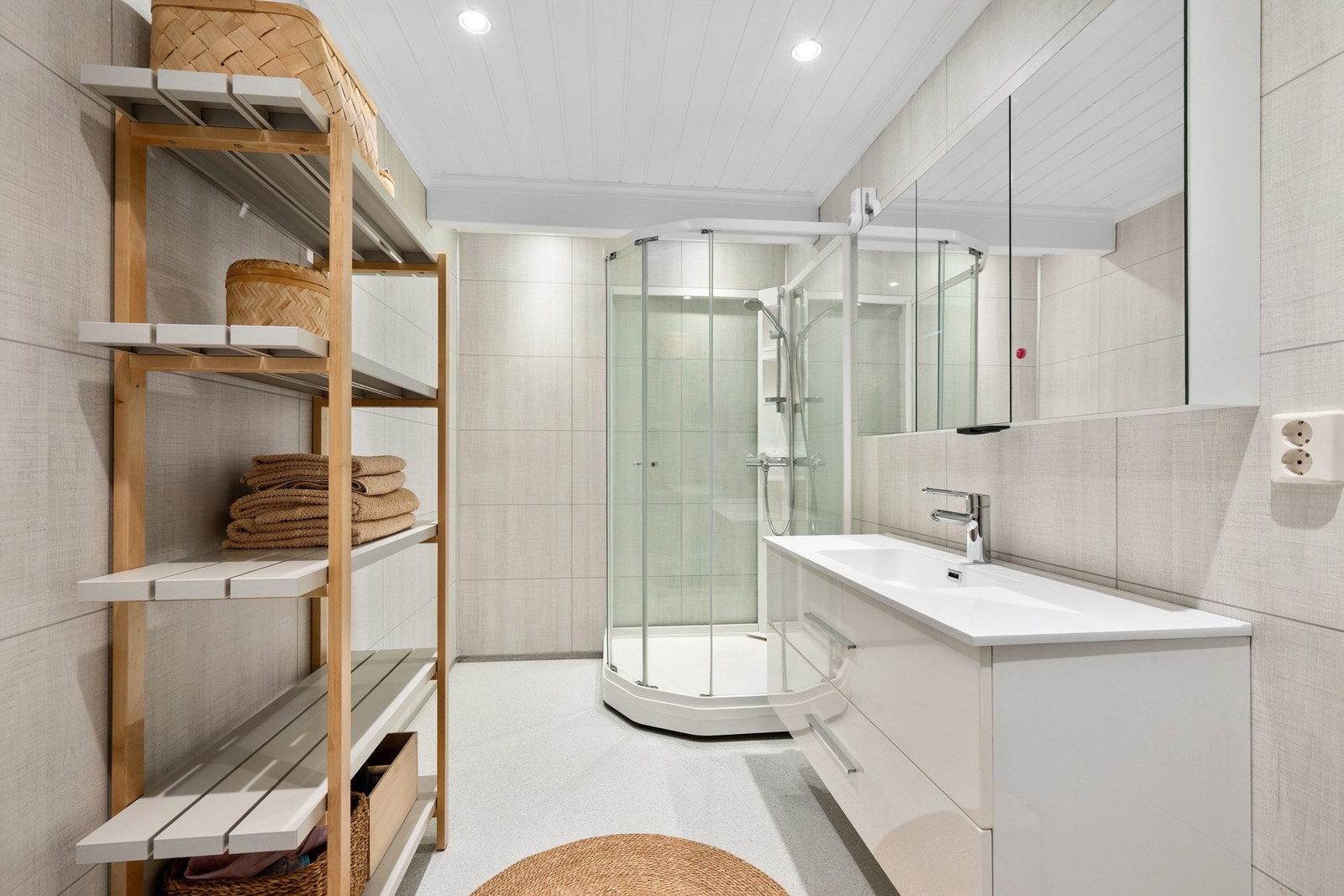 Pent bad i 1. etasje Galleribilde