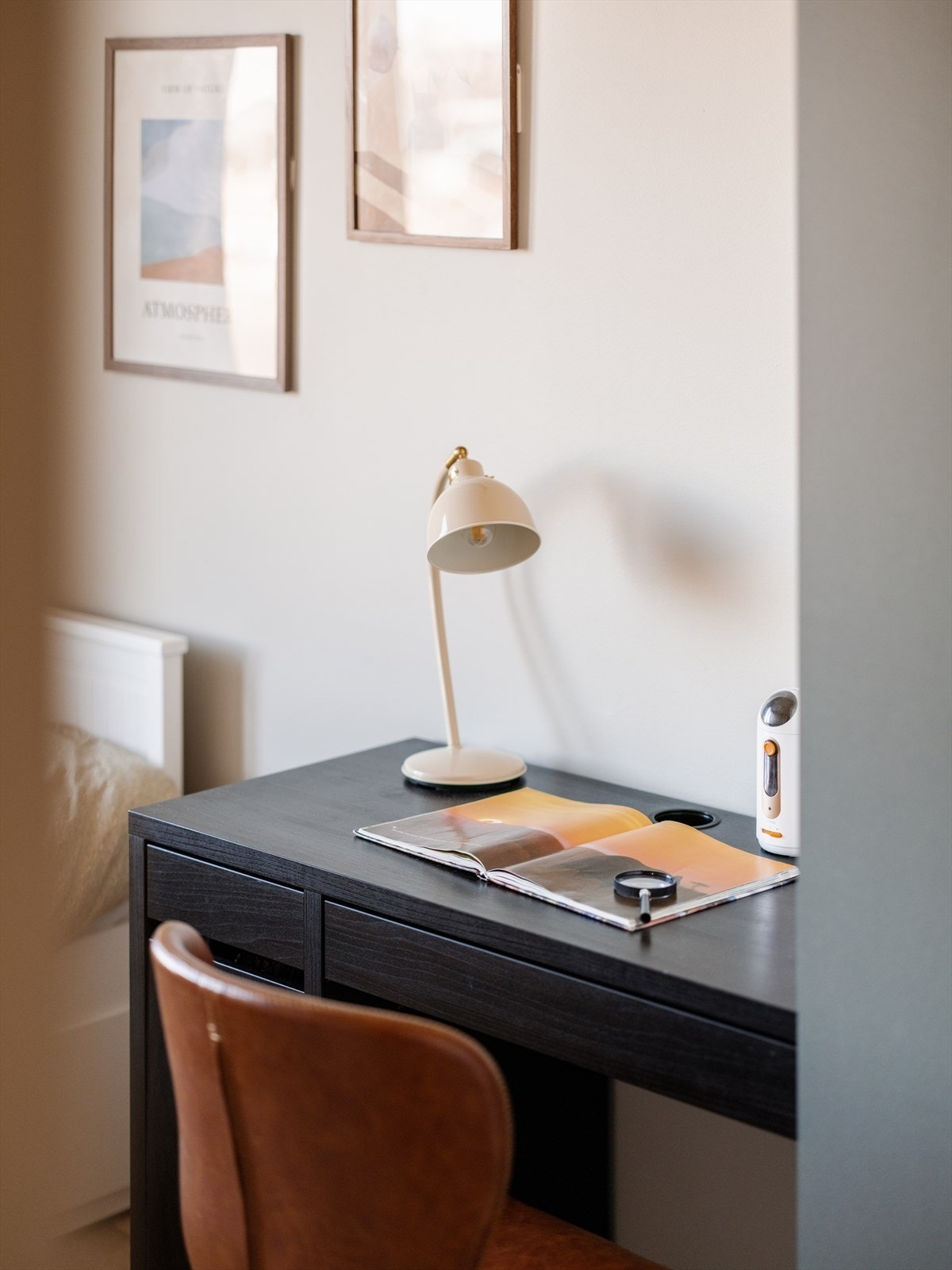 Detaljer fra soverommet. Galleribilde