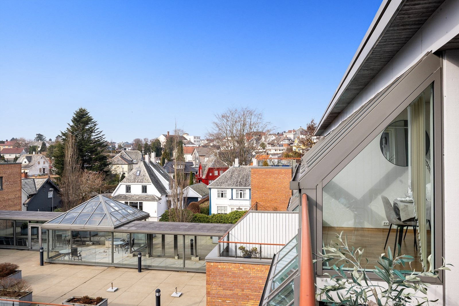 Utsikt fra balkongen . Galleribilde