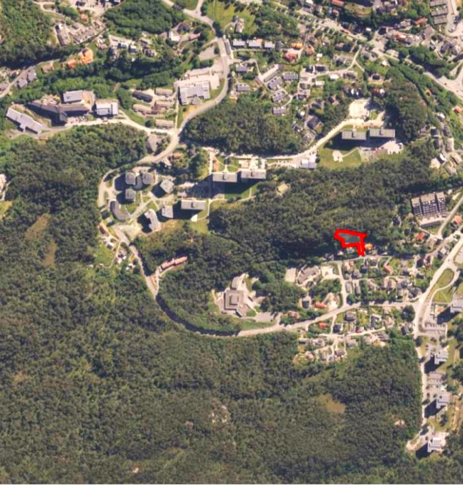 Tomten merket med rødt Galleribilde