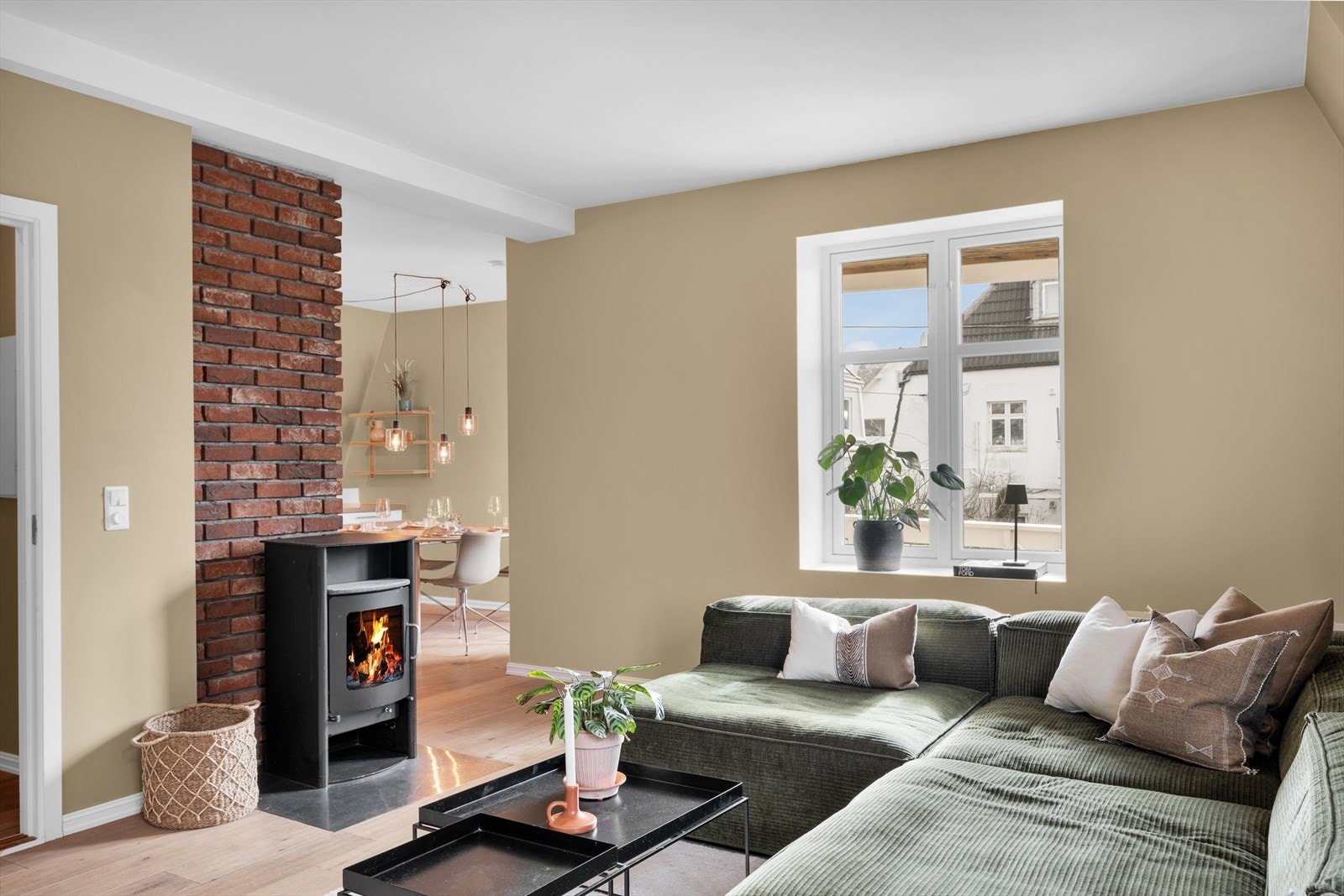 Stue - vedovn til kalde vinterkvelder Galleribilde