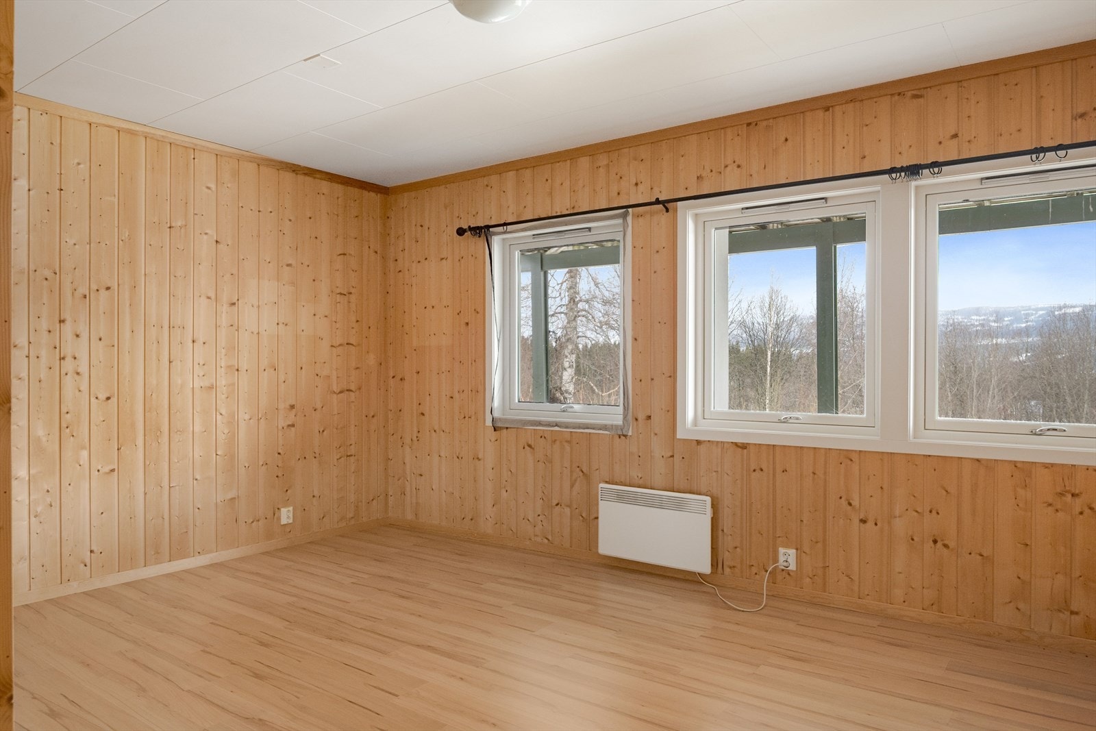 Eiendommen har tidligere vært et forsamlingslokale. Galleribilde