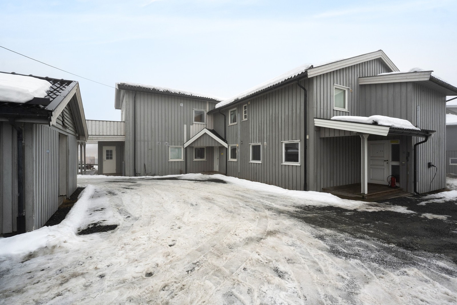 Sameiet ligger i et etablert og sentralt boligområde i Hunndalen. Galleribilde