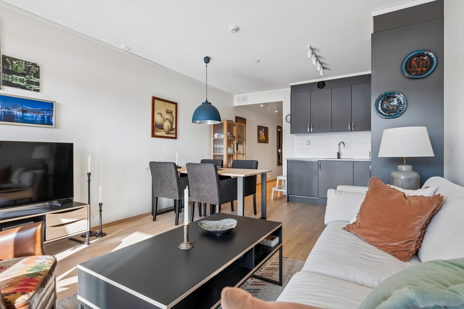 Delikat og moderne stil fra byggeår 2023 Galleribilde