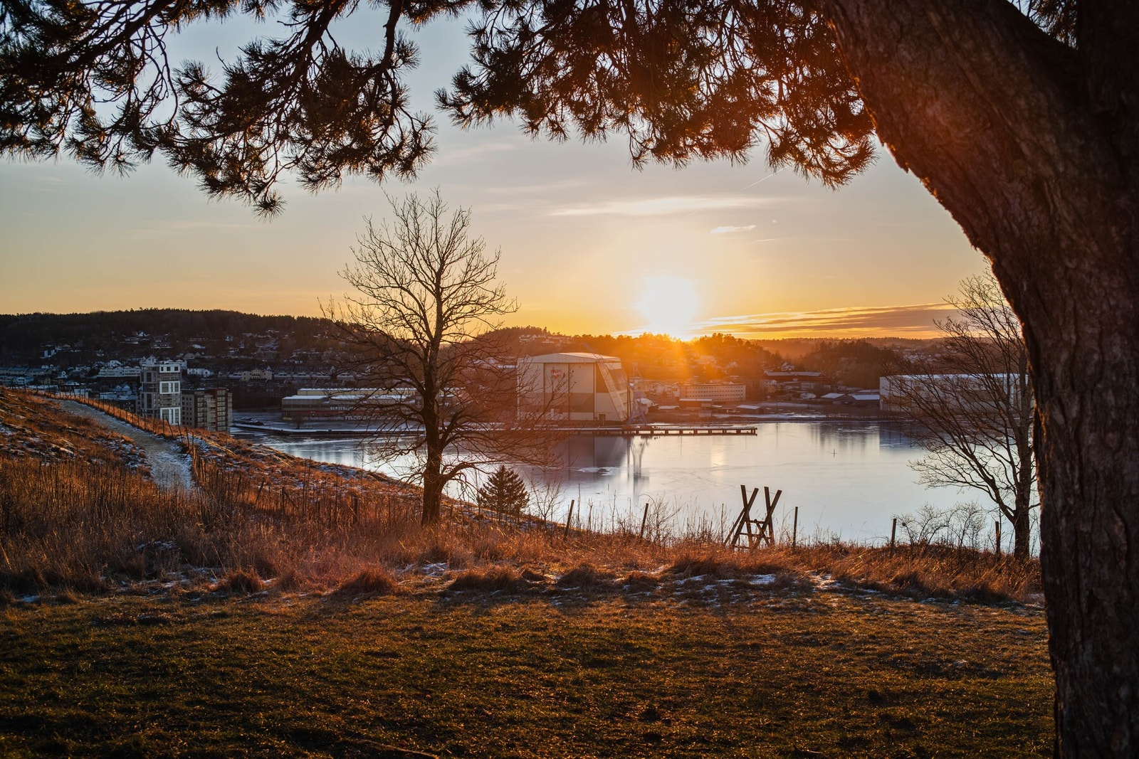 Liten tur opp på slottsfjellet er alltid hyggelig Galleribilde