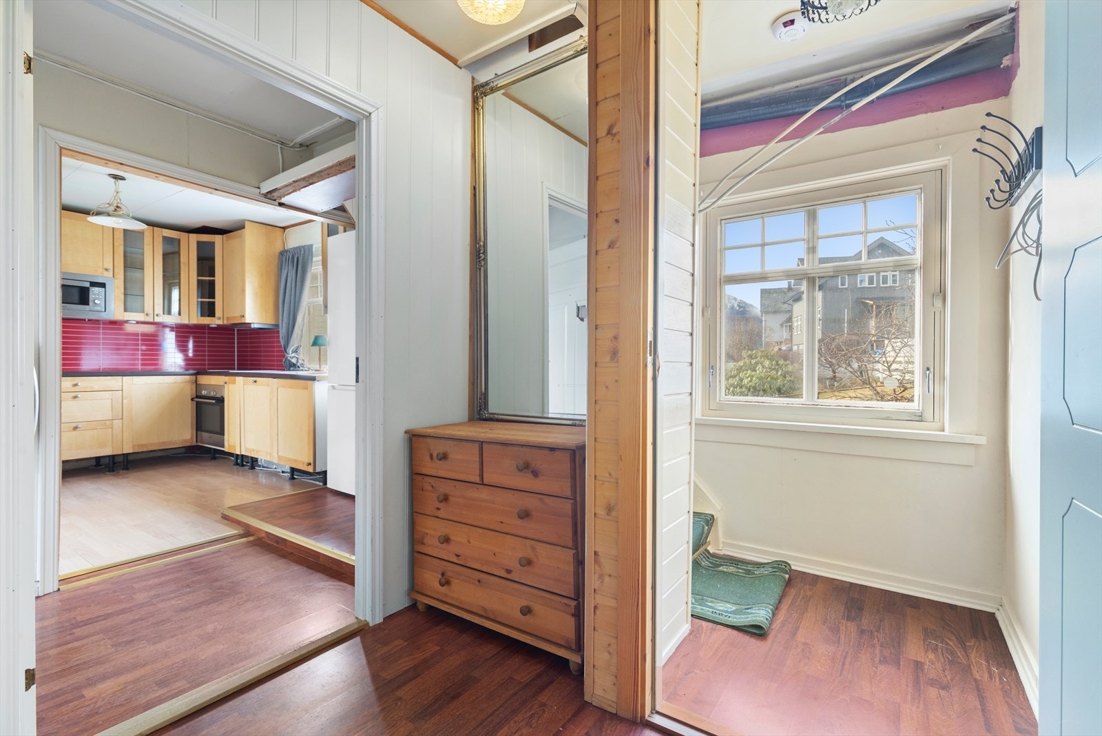 Gang/trapperom Galleribilde