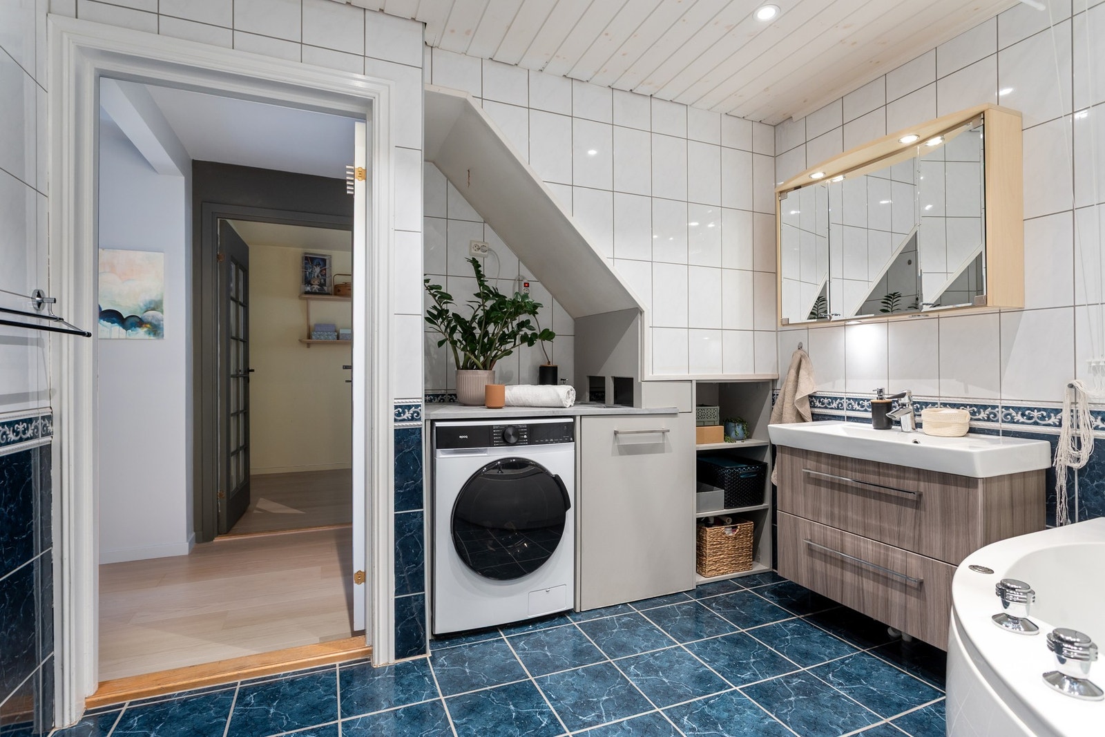 Badet er pusset opp i 2006 i regi av tidligere eier. Galleribilde