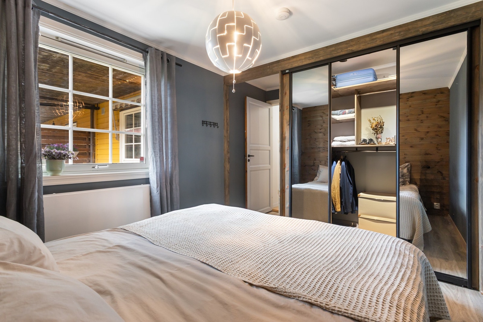 Harmoniske farger og god plass Galleribilde