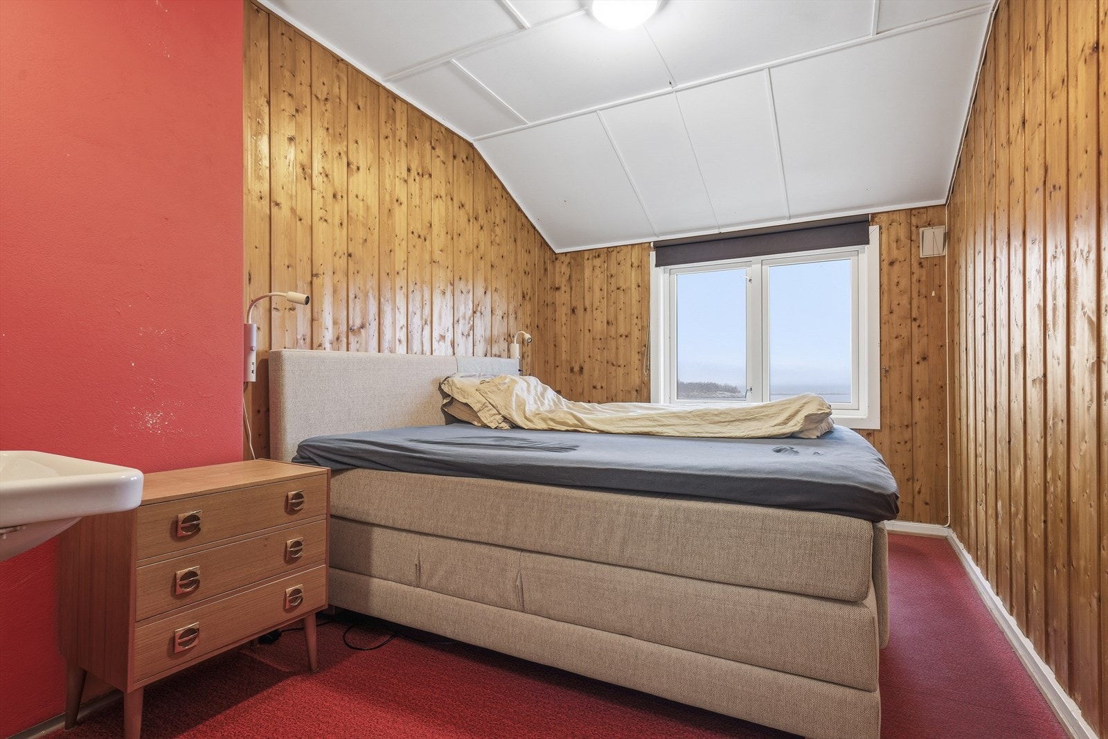 Det femte soverommet er romslig og har plass til både stor seng og øvrige møbler. Galleribilde