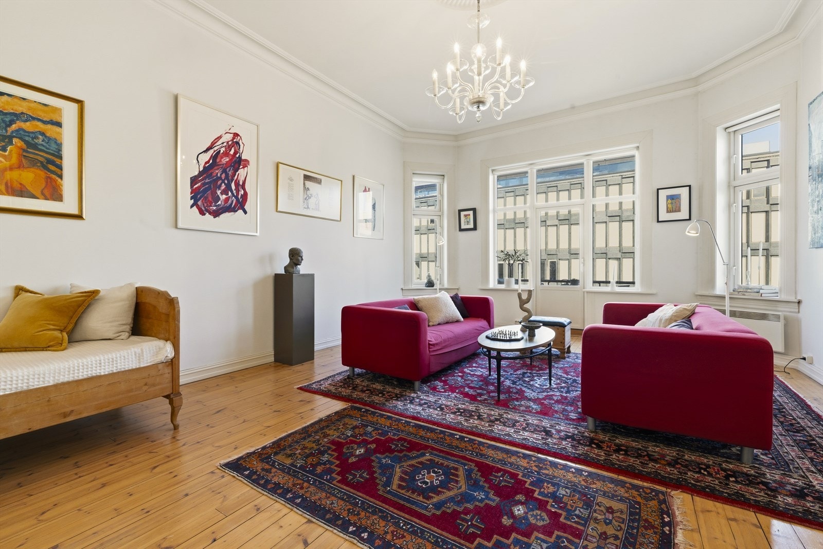 En flott og velholdt leilighet, men med behov for oppussing for å nå dagens 2026 standardkrav Galleribilde