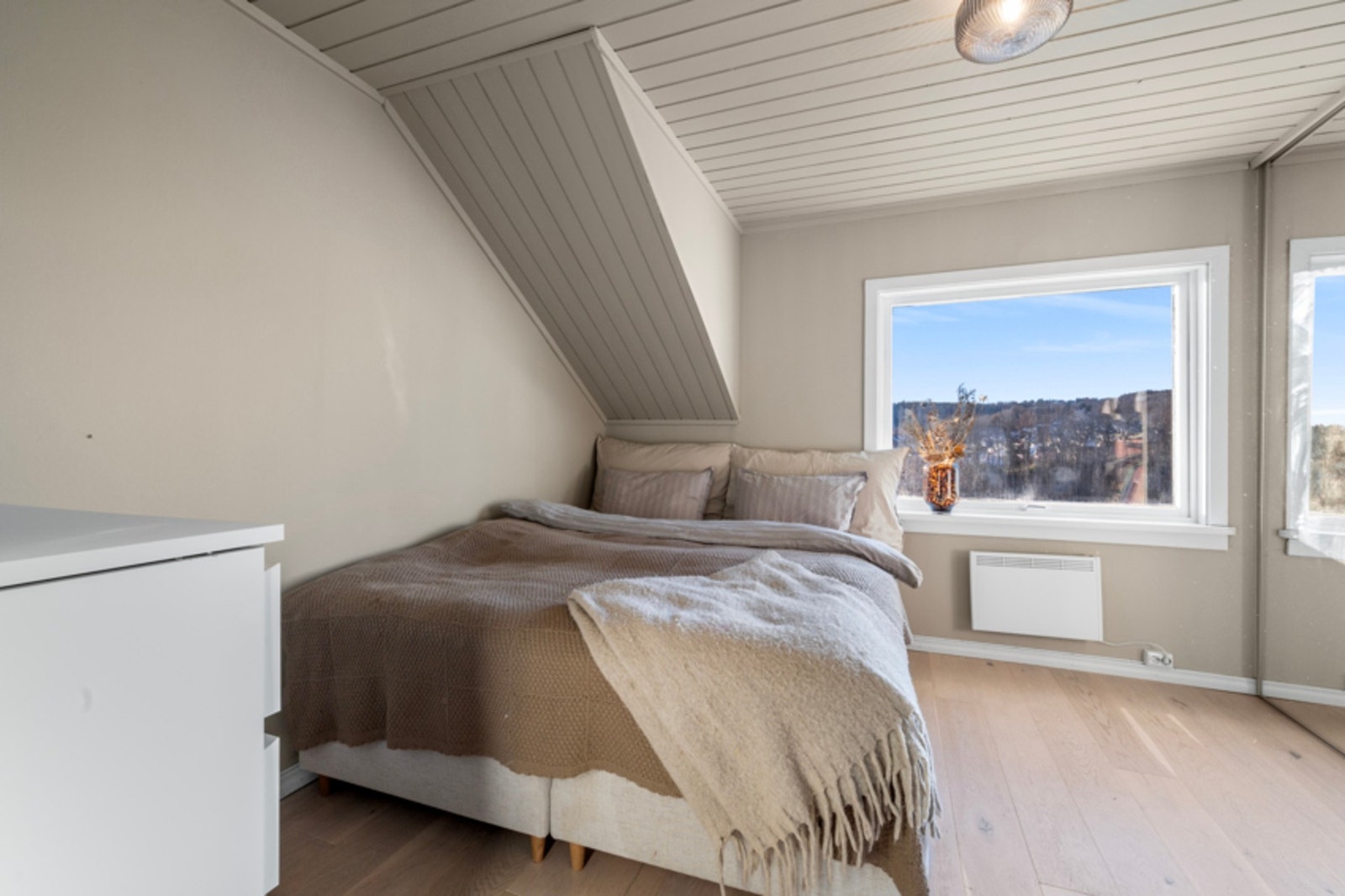 Soverom 1 er også nylig pusset opp. Galleribilde