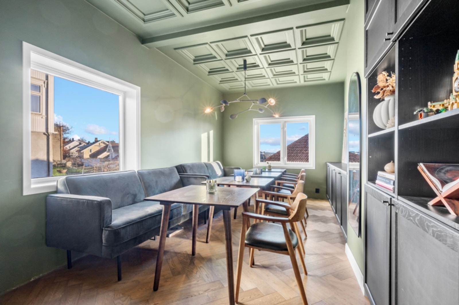 Stue 2 er den perfekte spisestuen eller det kan fint bli her barna ser på TV mens foreldrene har besøk. Galleribilde