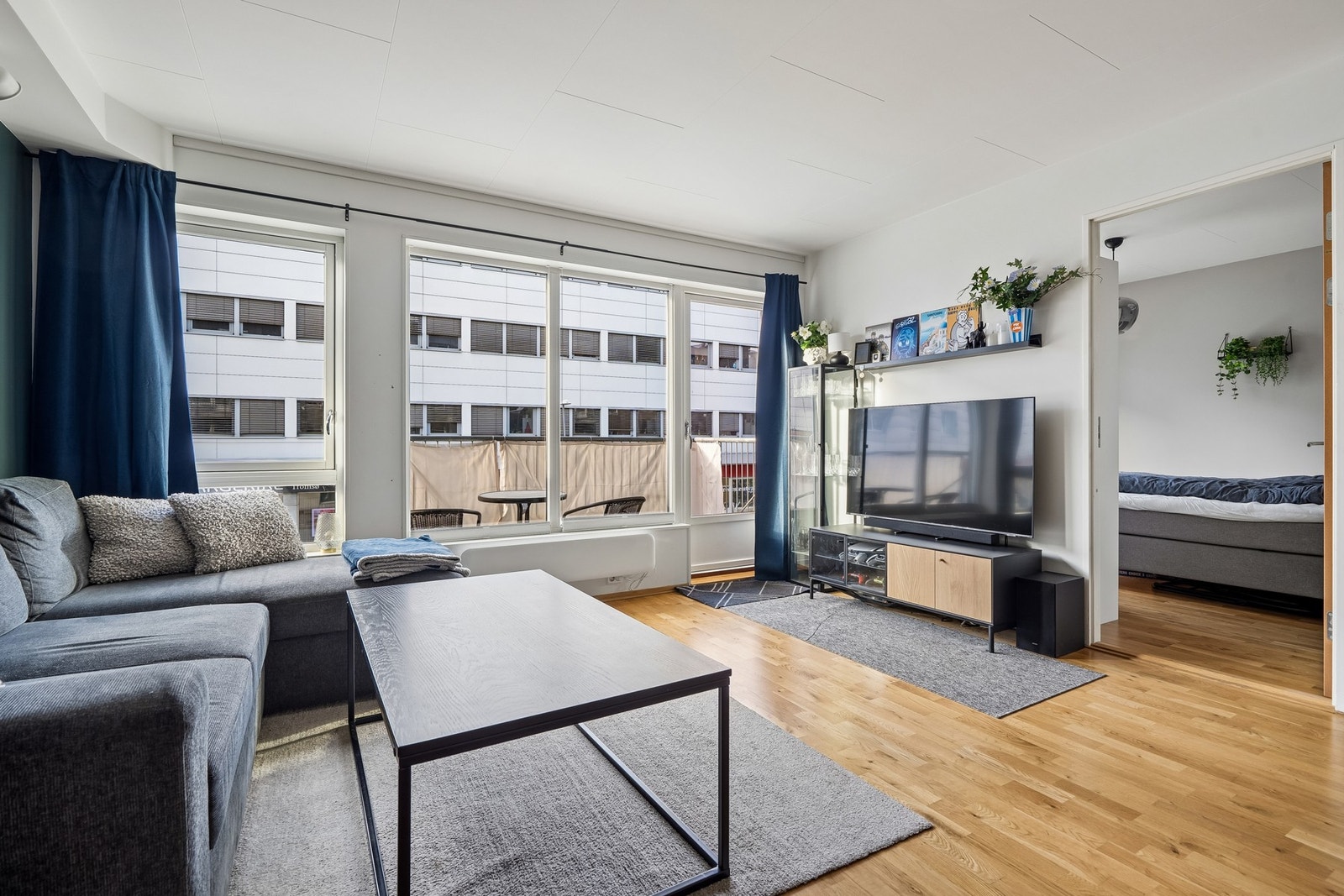 Lys og åpen stue. Galleribilde