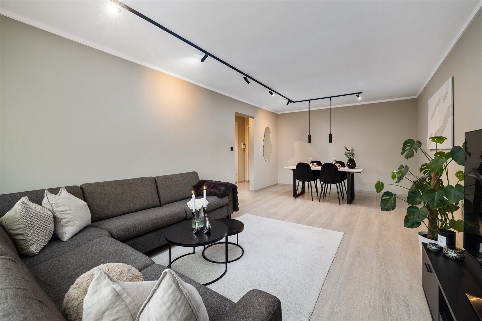 Velkommen til Linneaveien 11! Gjennomført og lekker leilighet. Foto: Norman Foto v/Morten Norman Larsen. Galleribilde