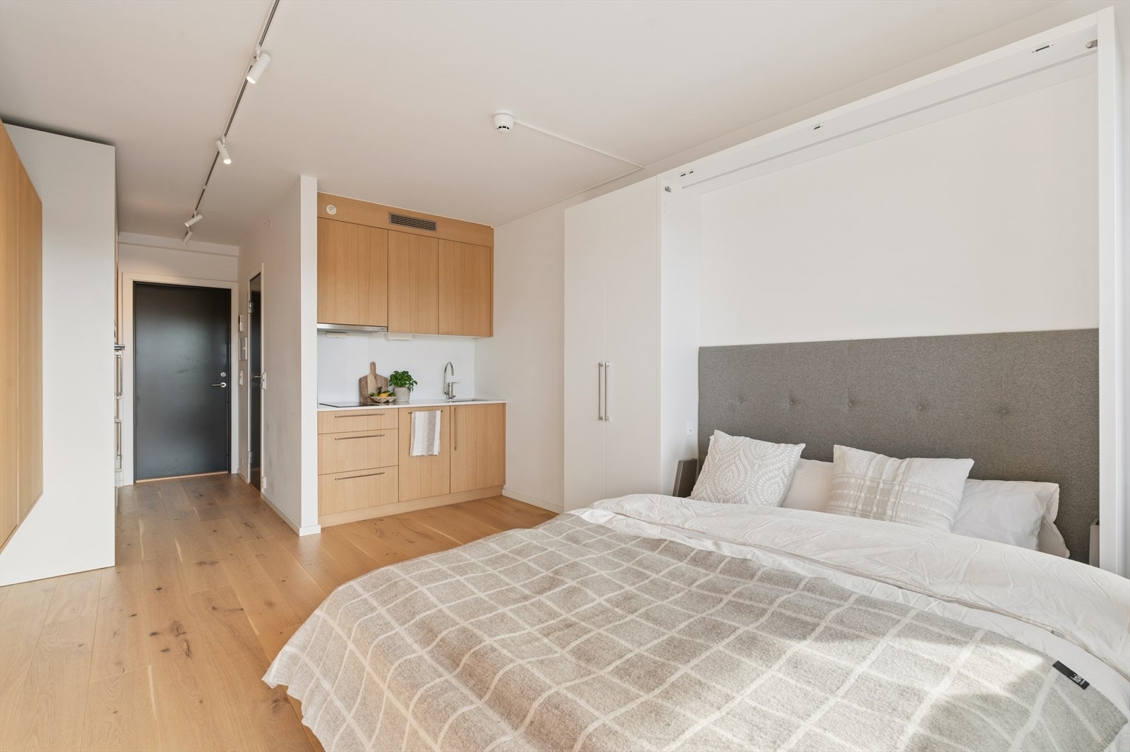 Sove sofaen åpner seg opp til en god dobbeltseng Galleribilde