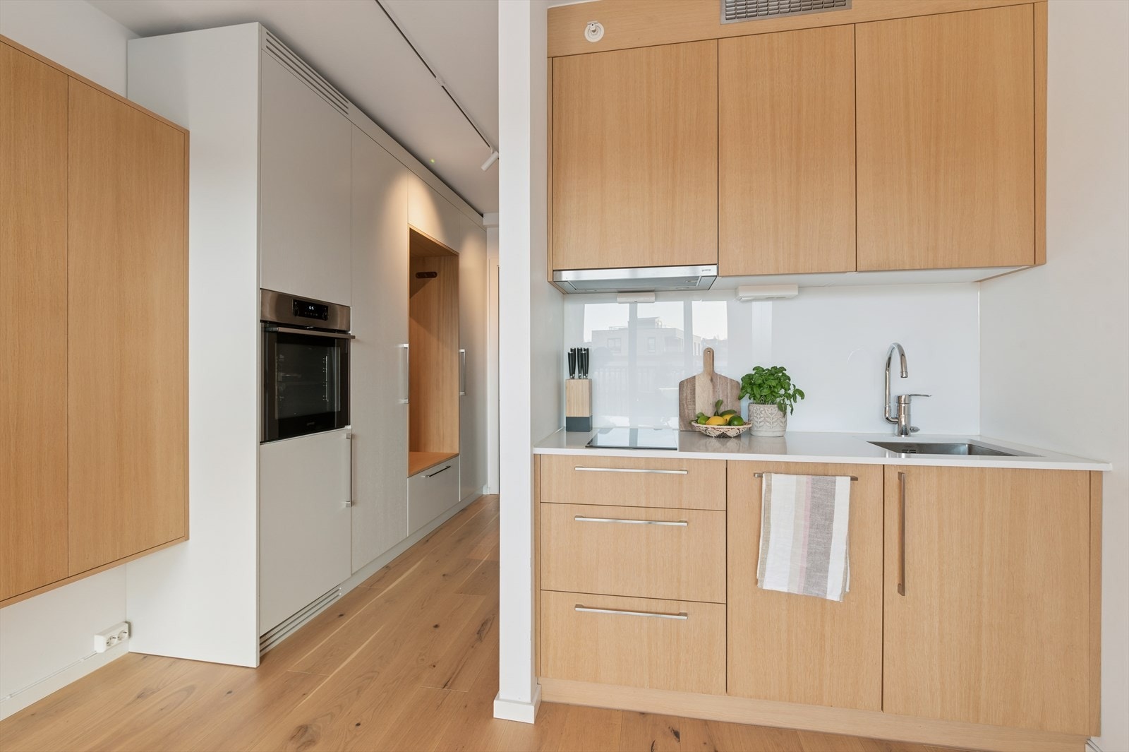 Ovn i ståhøyde Galleribilde