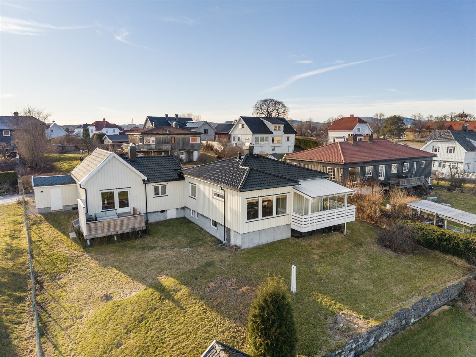 Boligen er jevnlig vedlikeholdt opp gjennom årene, og er sist malt utvendig i 2023. Galleribilde