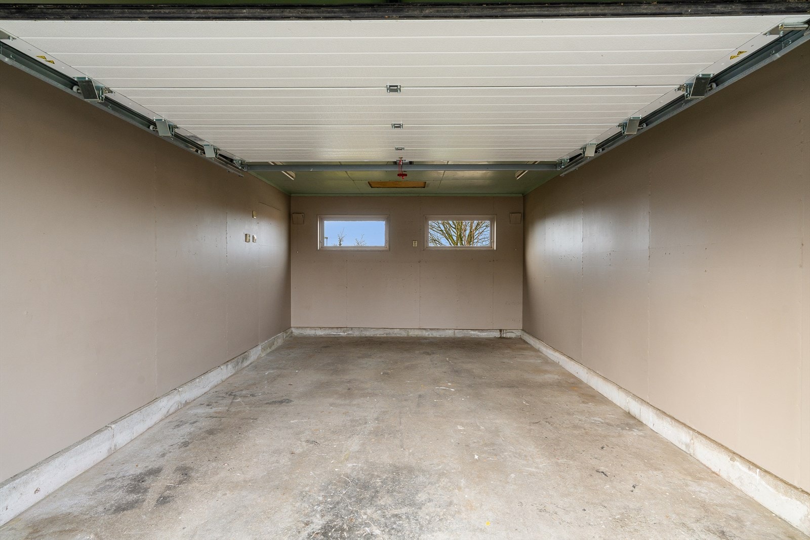 Garasje innvendig Galleribilde