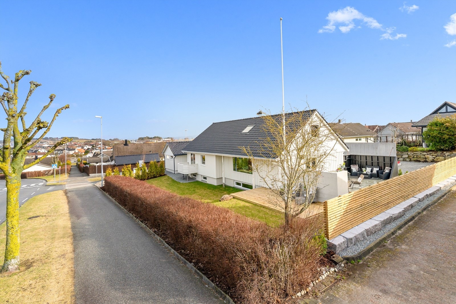 Velkommen til Kjevene 1 - presenteres av Gro Anita Nøkland i Eiendomsmegler 1 Jærmegleren Galleribilde