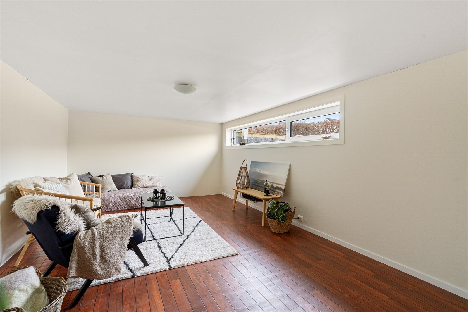 Flere disponible rom i underetasjen Galleribilde