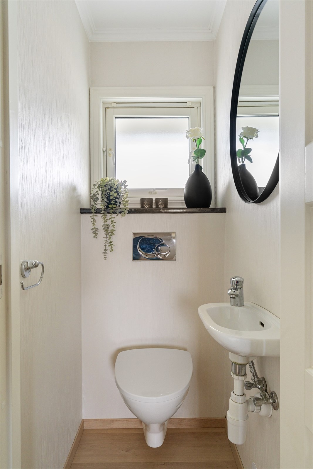 Gjestetoalett i hovedplan Galleribilde