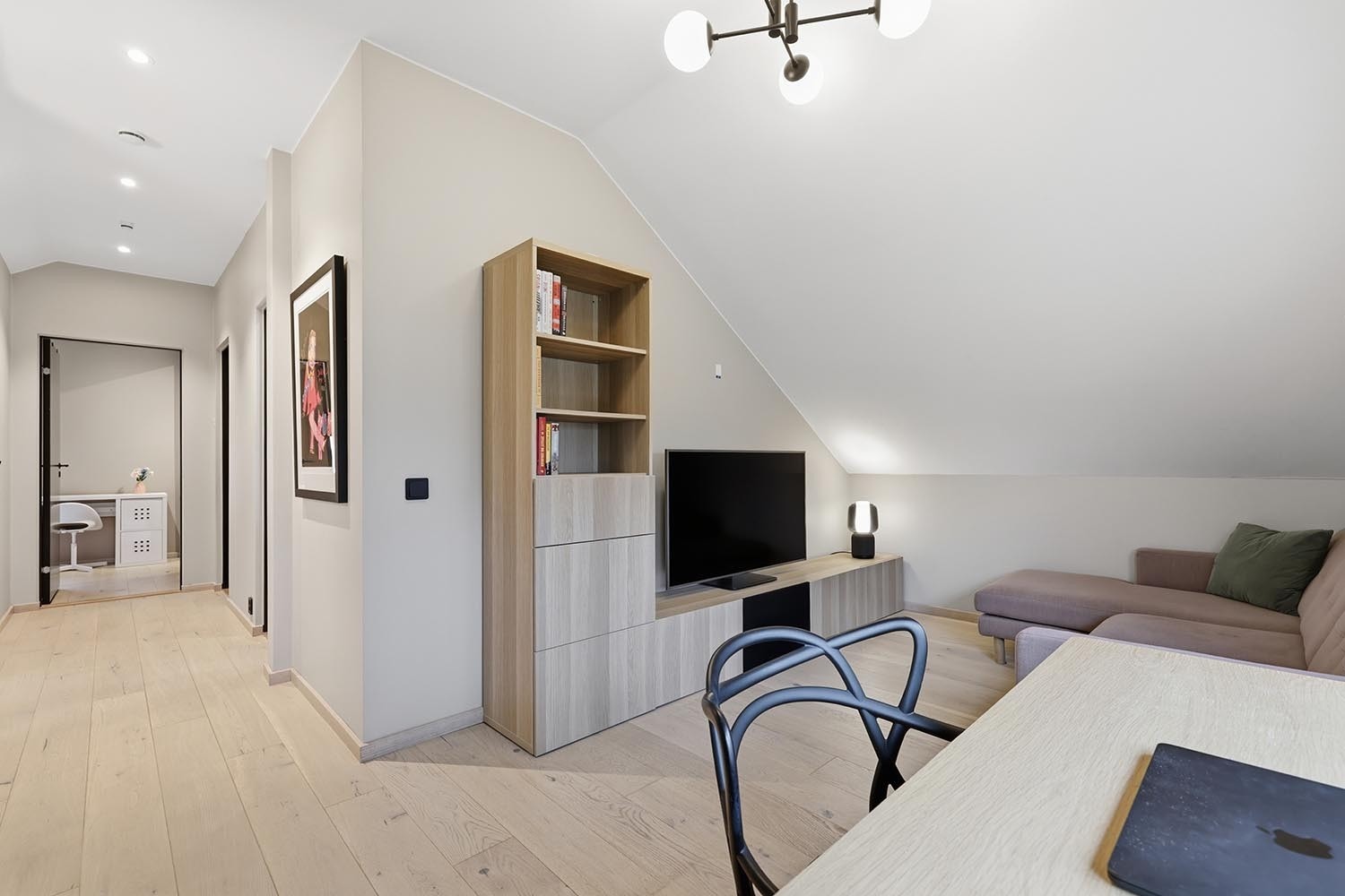 Mulighet for liten TV-stue eller kontor. Galleribilde