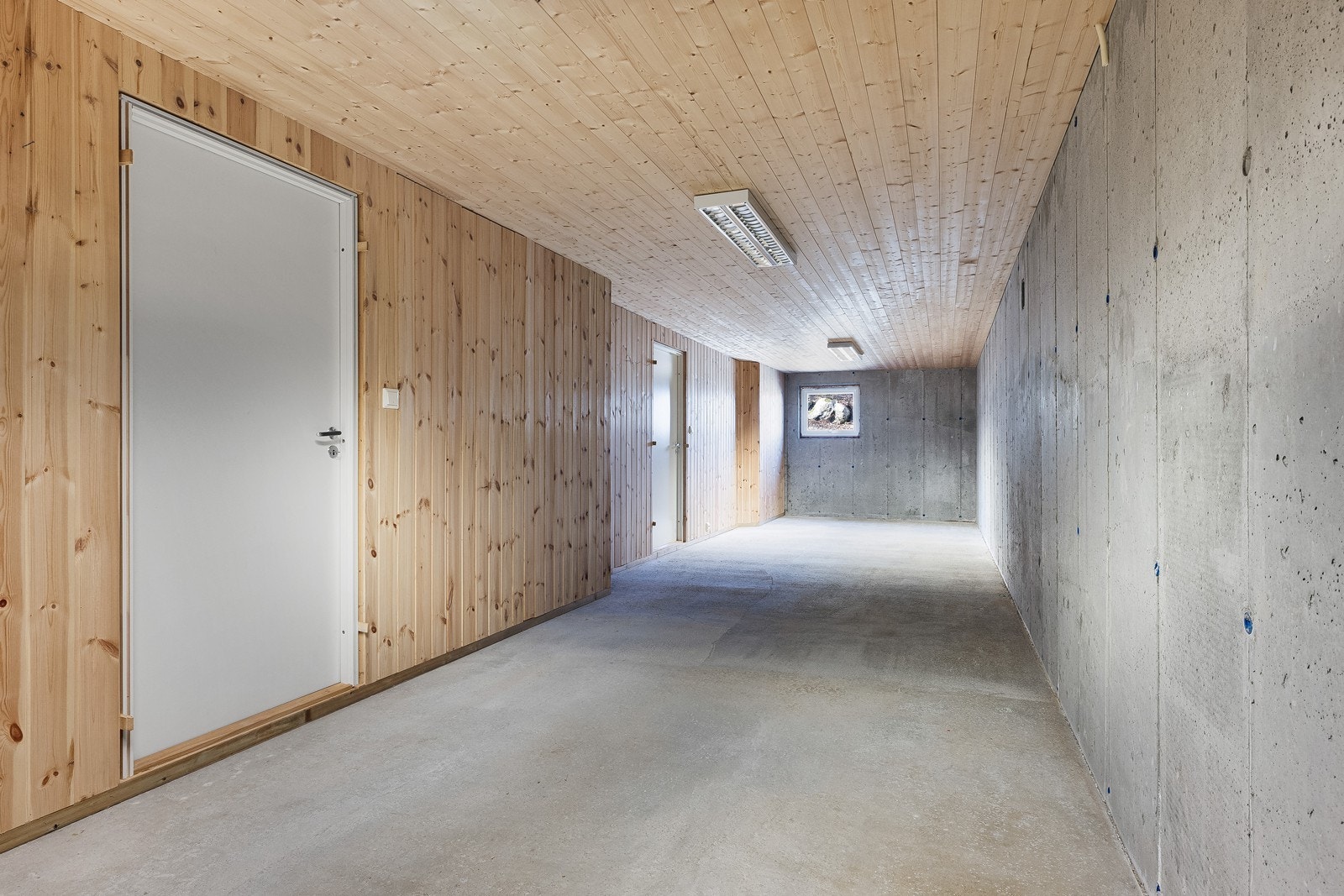 Kjelleren er foreløpig inndelt i to store rom Galleribilde