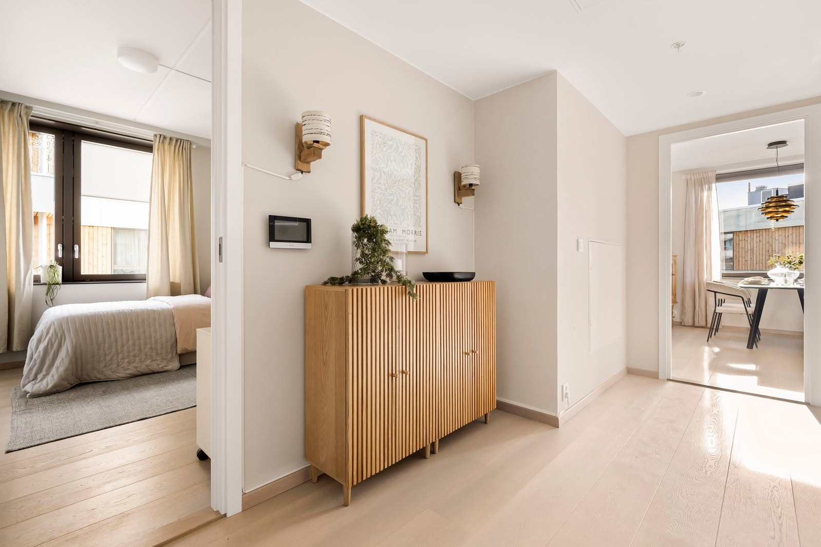 Gang/Entré med moderne overflater. Galleribilde