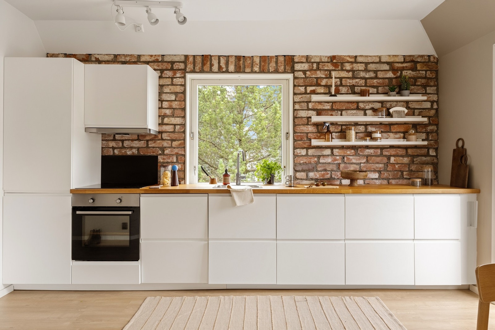 En moderne og stilren topp-/eierleilighet med flott utsikt. Galleribilde