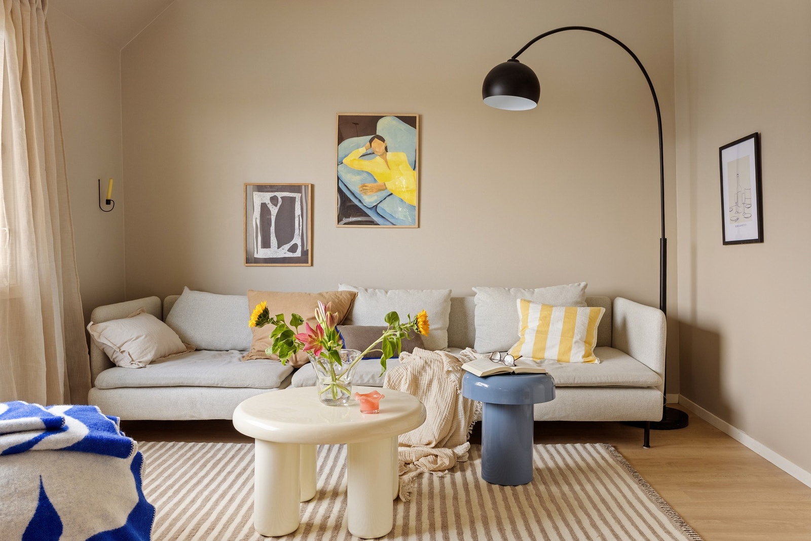 Velkommen til Nordre Skogveien 9 - presentert av EIE Eiendomsmegling ved Marius Undheim Helvik! (Fotograf Nathalie Reinholdtsen). Galleribilde