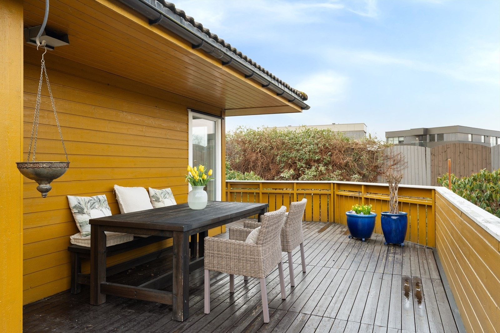 God plass til å invitere venner, familie og bekjente til grillfest! Galleribilde