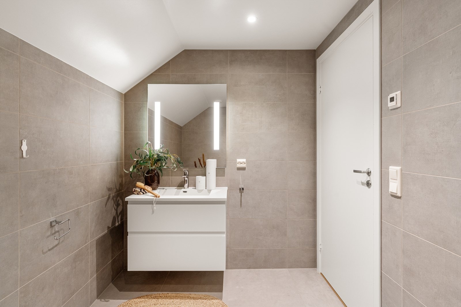 Varmekabel på gulv. Galleribilde