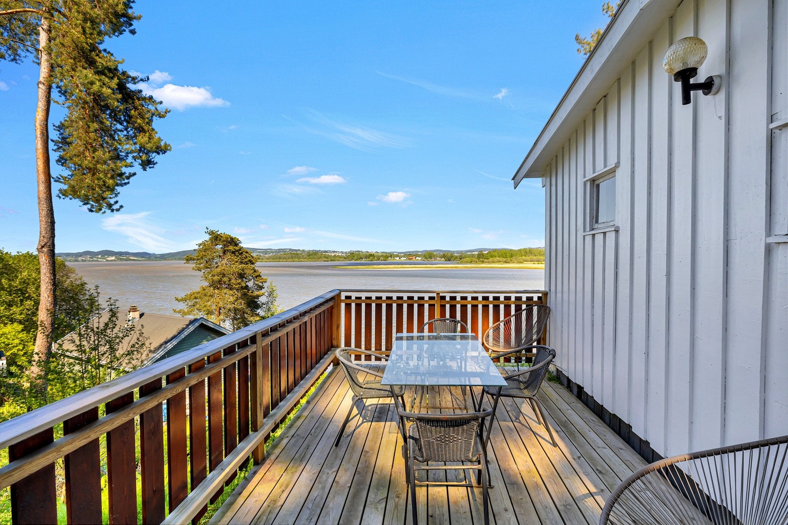 Terrassen på Anneks (Bygg B) er på ca. 14 m². Galleribilde