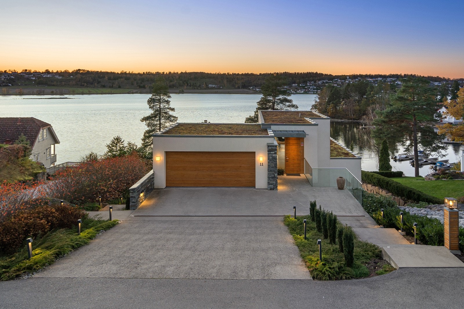 Velkommen til en helt RÅ strandeiendom! Galleribilde