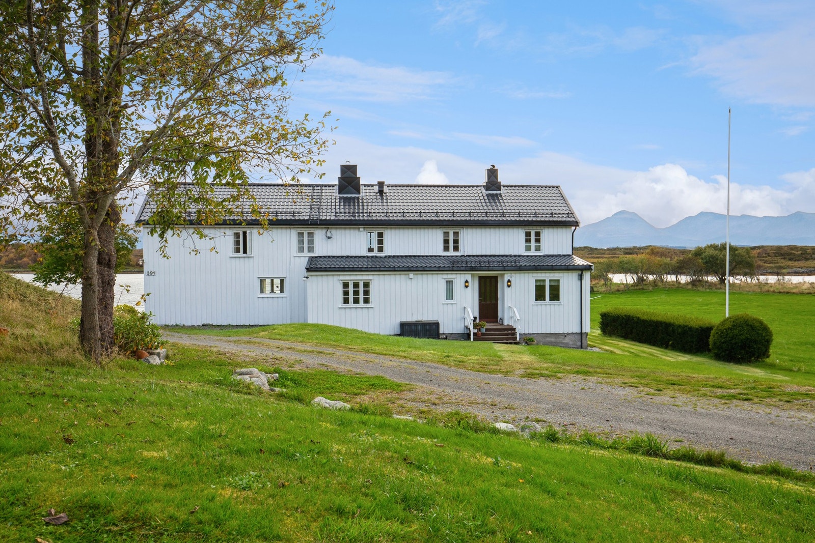 Våningshus/Tomannsbolig Galleribilde