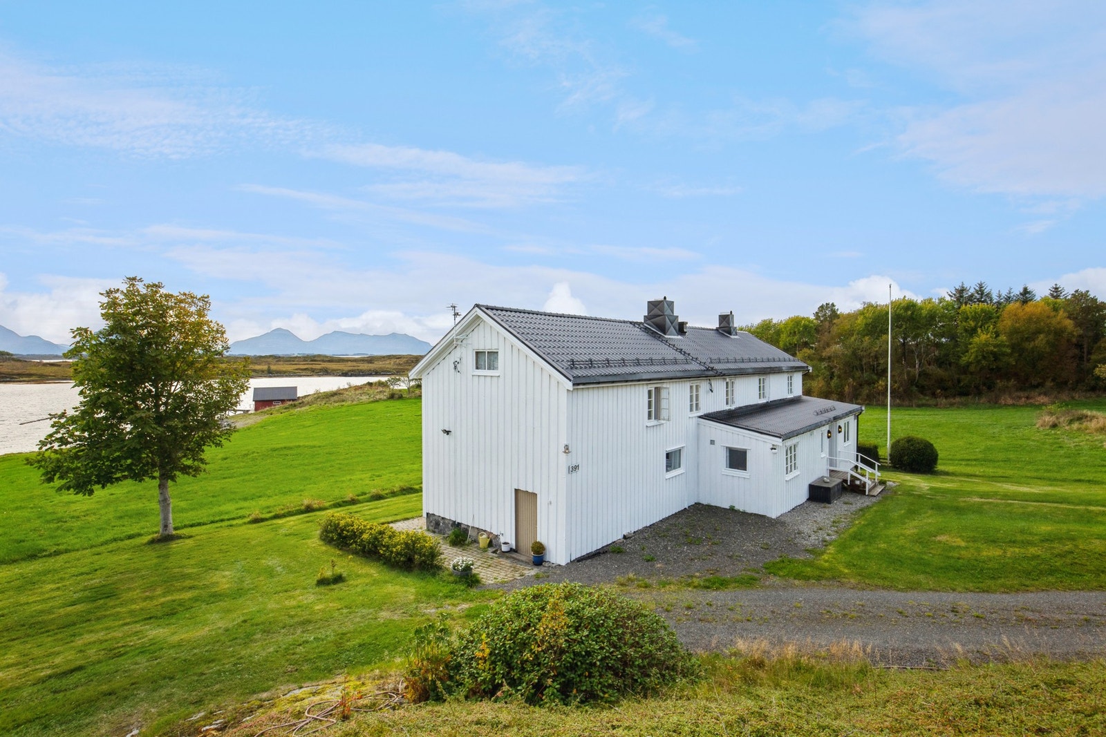 Våningshus/Tomannsbolig Galleribilde