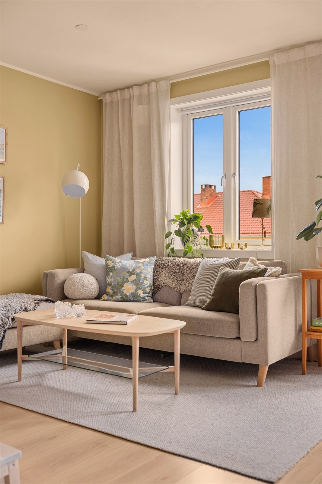 Gulvvarme i entré, stue/kjøkken og baderom. Galleribilde