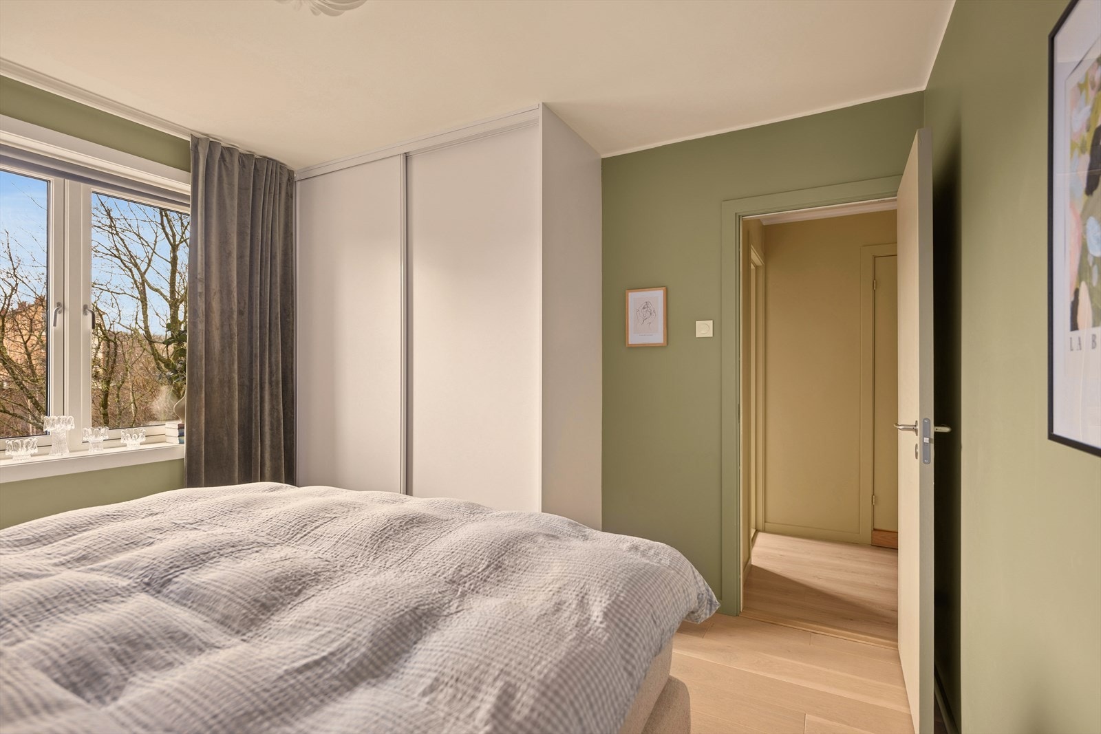 Stedbygget garderobeløsning. Galleribilde