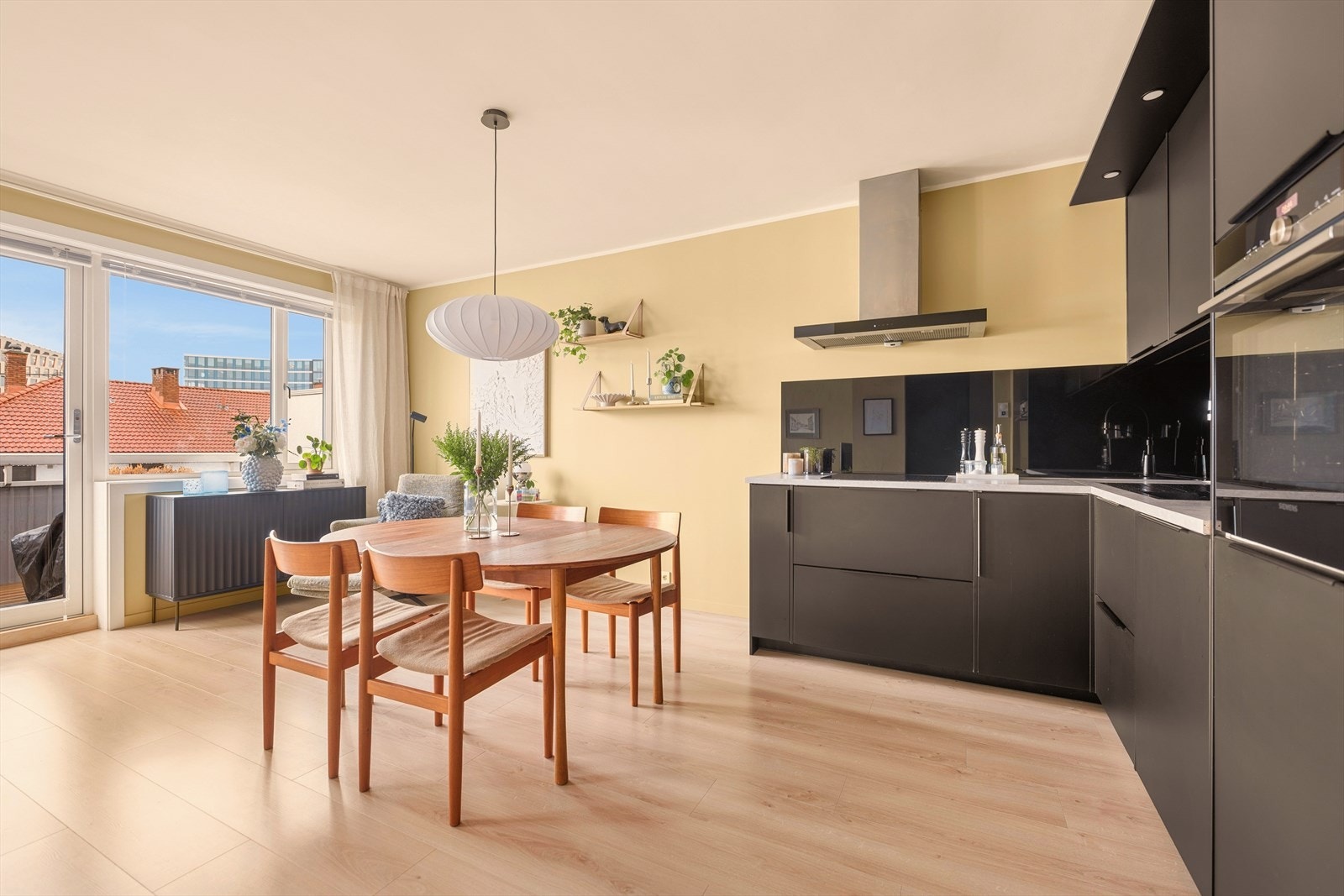 Lekkert påkostet kjøkken fra 2019. Galleribilde