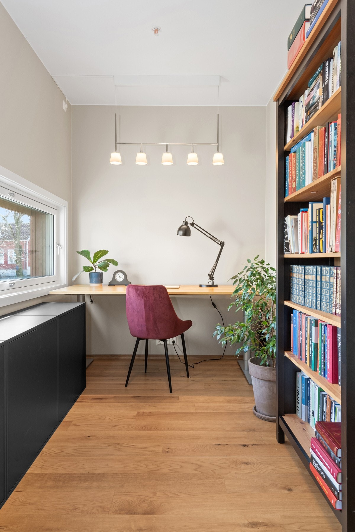 Fint som barnerom eller kontor. Galleribilde