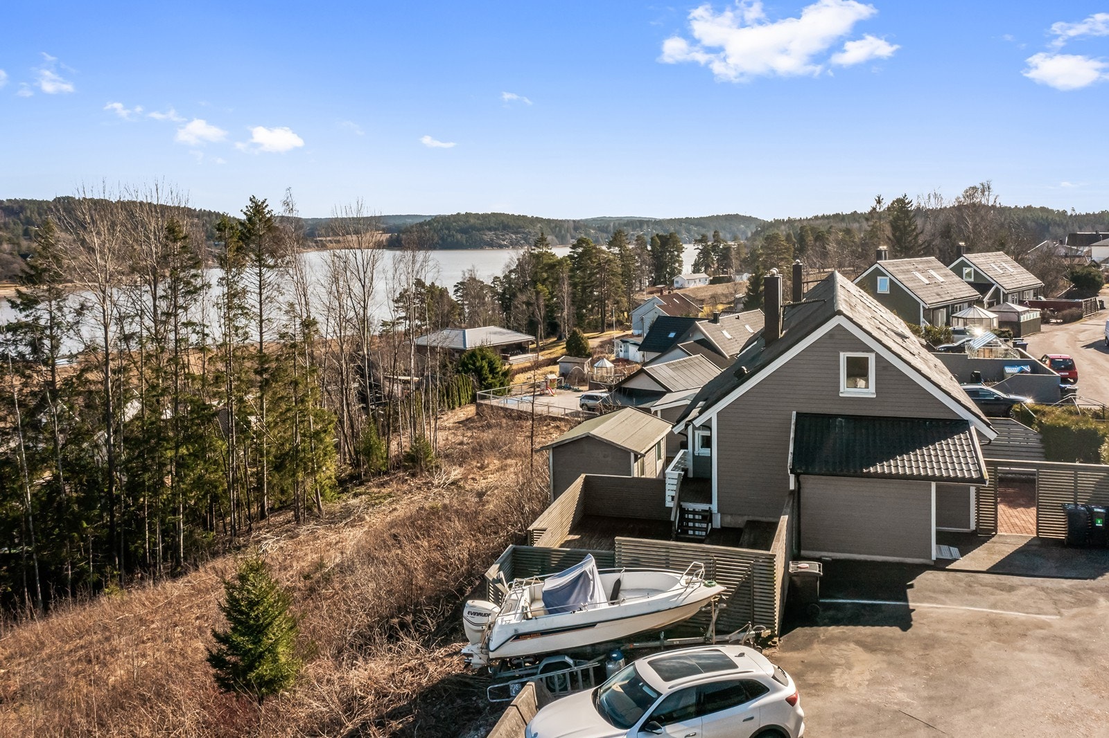 Det medfølger parkeringsplass på eiendommen Galleribilde