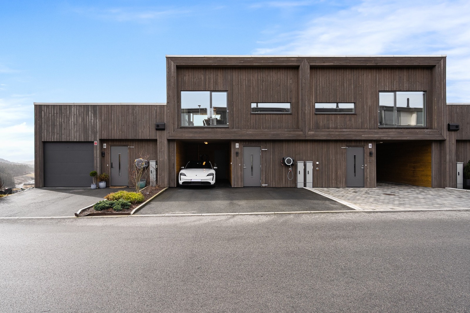 Her bor du med naturen tett på og gode turmuligheter i umiddelbar nærhet. Galleribilde