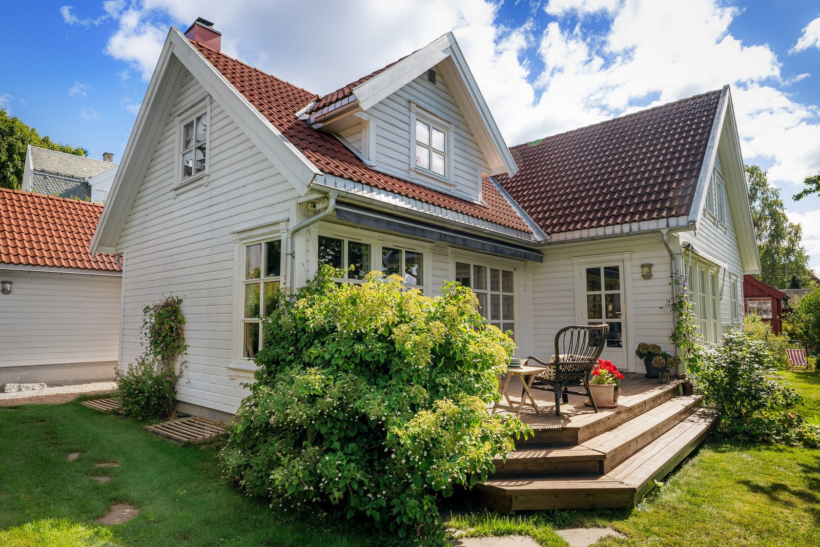 En innholdsrik og familievennlig enebolig over tre plan på 281 m². Galleribilde