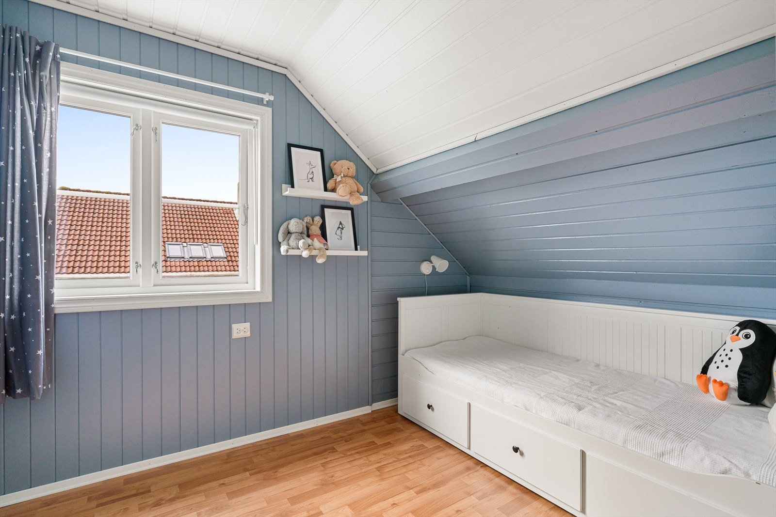 De øvrige soverommene fungerer perfekt som barnerom eller kontor. Galleribilde