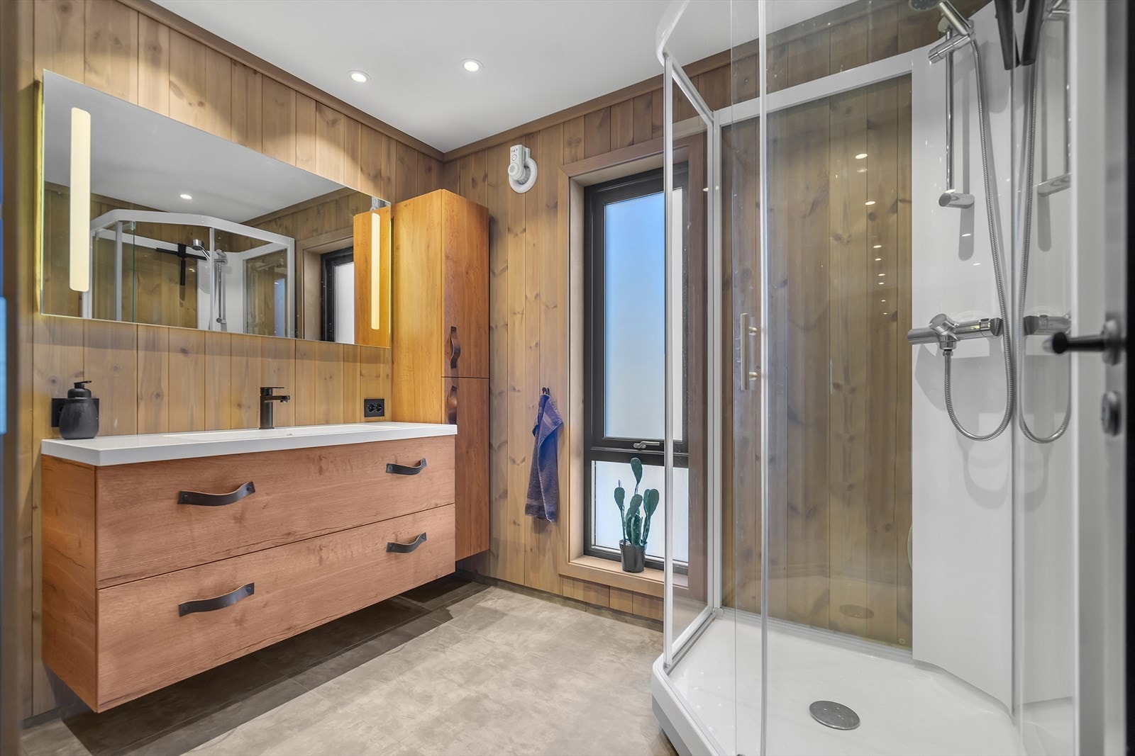 Hovedbaderom i 1. etasje Galleribilde